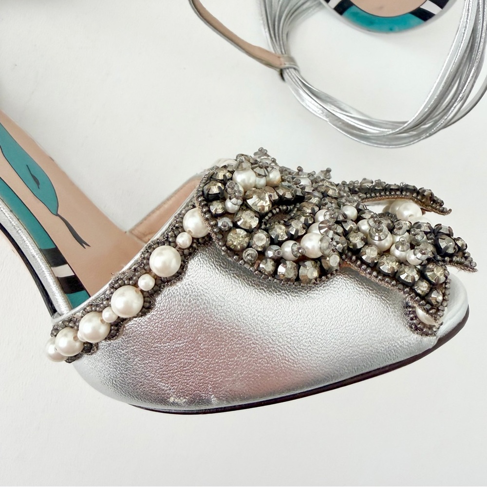 GUCCI || Allie Bow Metallic Pearl Crystal Sandals Silver Strap Heels  EU 36.5 - Picture 5 of 15